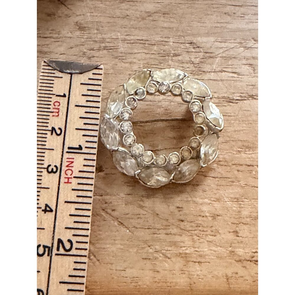 Vintage Rhinestone Circle Brooch Pin In Gift Box - Picture 2 of 6